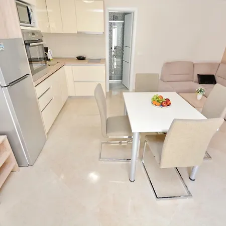 Apartman King *